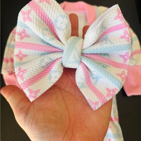 Pink and Blue Boujee Baby coming home outfit - Picture 3 of 5